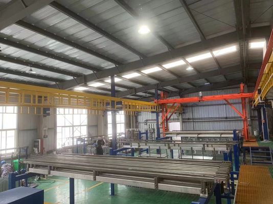 Línea de producción de anodización de alta eficiencia para extrusiones de aluminio