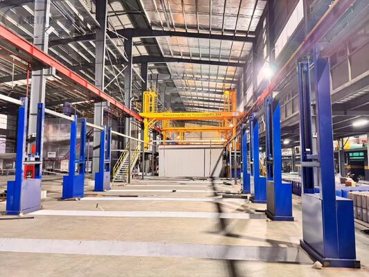 Buen precio Línea de anodizado de perfil de aluminio de 150 T/M con película de 8-12μm y garantía de 365 días para una operación fácil en línea