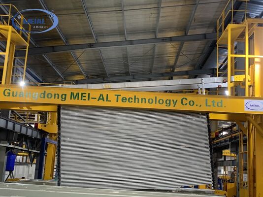 Buen precio 8000*ancho*3500 Tanques de tamaño interno Línea de producción de anodizado para 6061 a 6063 de aluminio con escalabilidad y automatización en línea