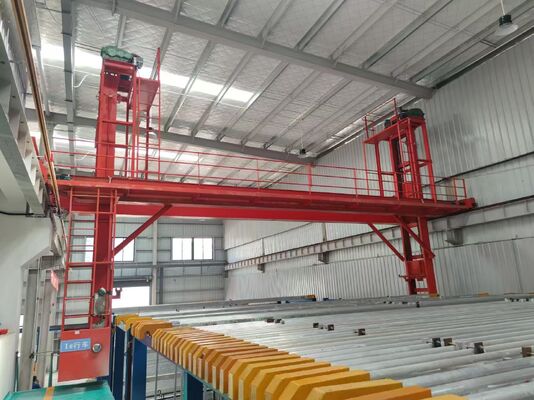 Buen precio Línea de producción de anodizado duro semiautomático de 400 toneladas/mes para piezas de automóviles con espesor de película de 25 ‰ 80 μm En línea