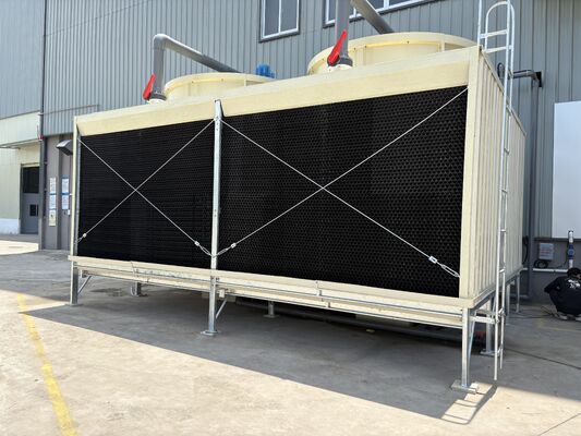 Buen precio Línea de producción de anodizado totalmente automática con control PLC y espesor de película de 1-25um para rejillas de ventilador En línea